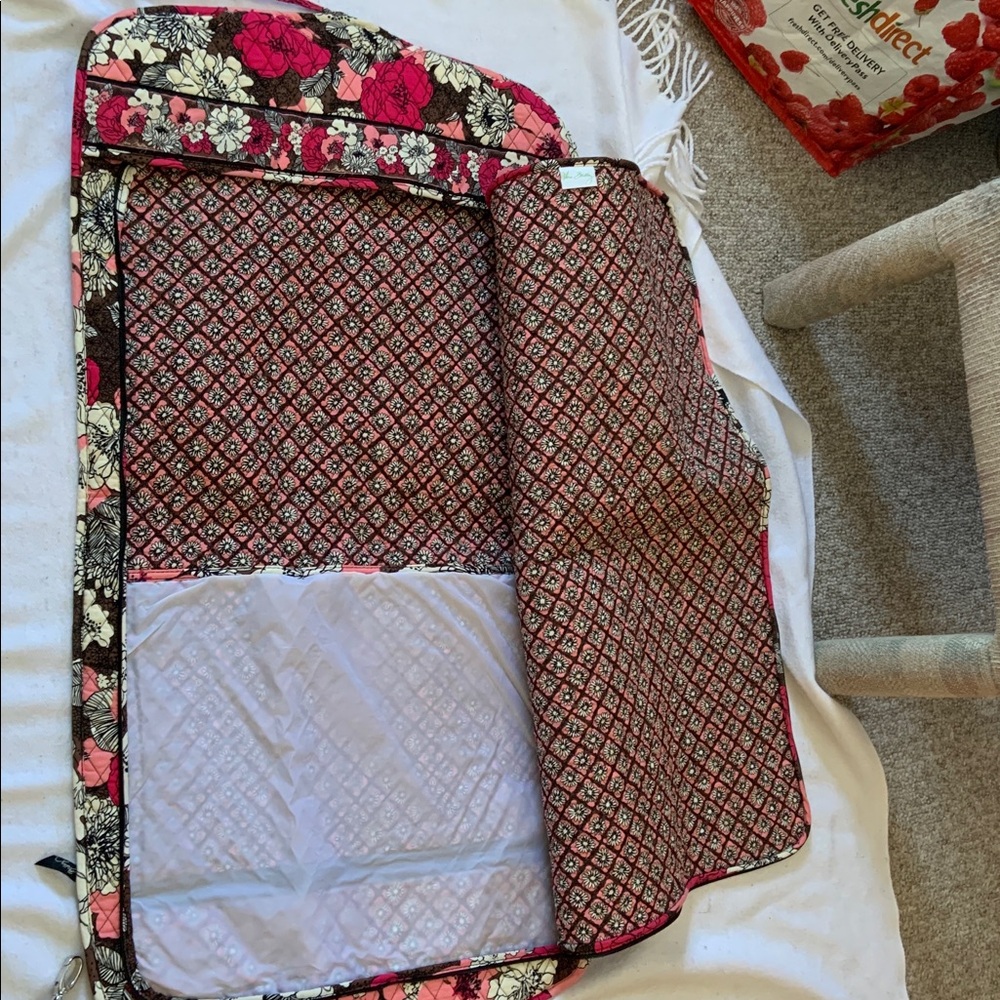 Vera Bradley MOCHA ROUGE Pink and Brown Floral Quilted garment suit Bag - Picture 2 of 7
